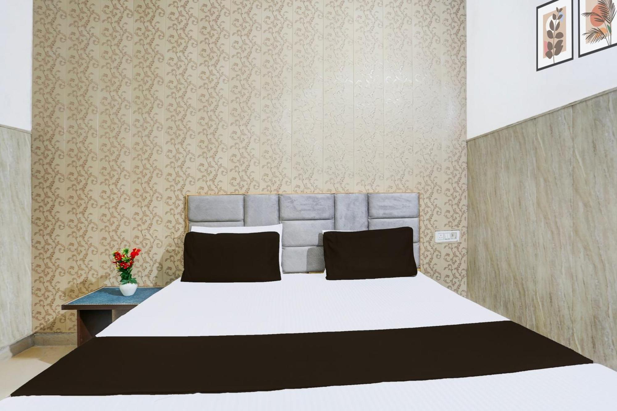 Hotel O Vk Palace Agra  Ngoại thất bức ảnh